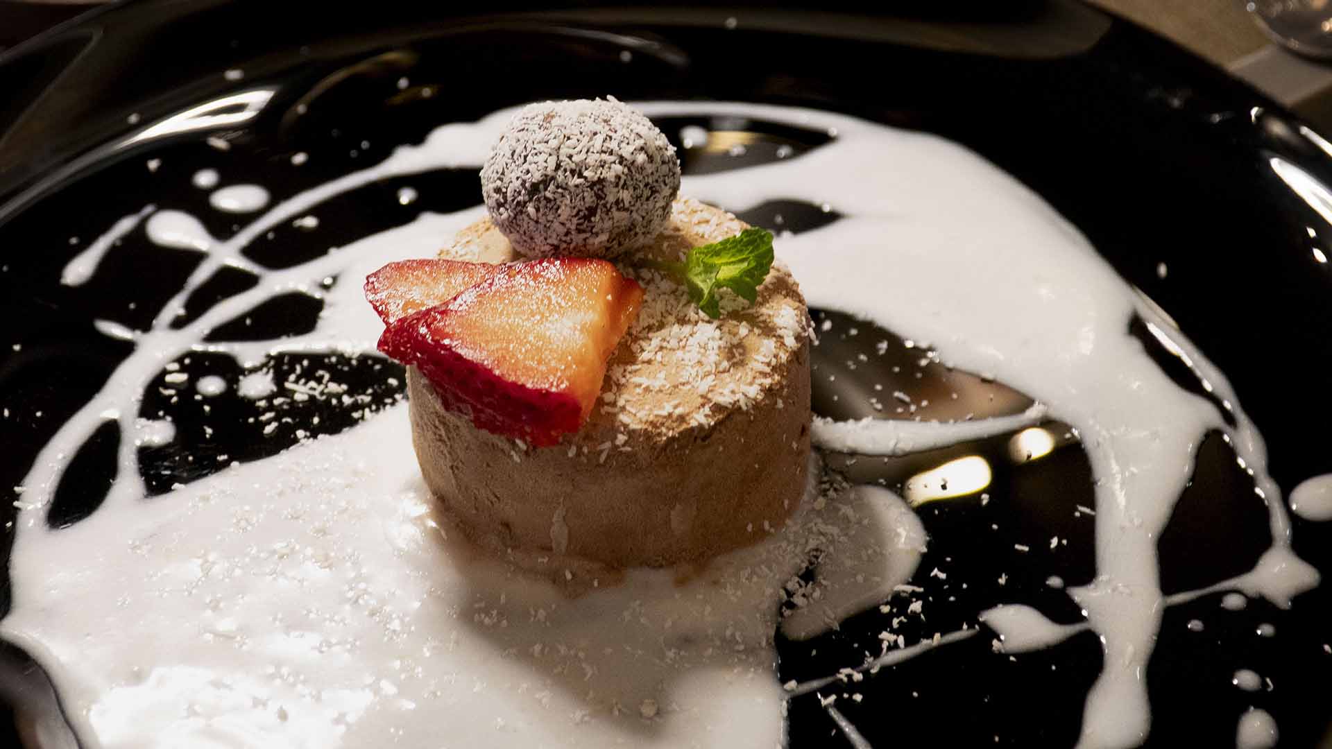 Scopri cosa significa vivere l’esperienza GingerGi: cucina vegetale contemporanea, piatti creativi e un modo diverso di stare a tavola, tra gusto, leggerezza e condivisione.